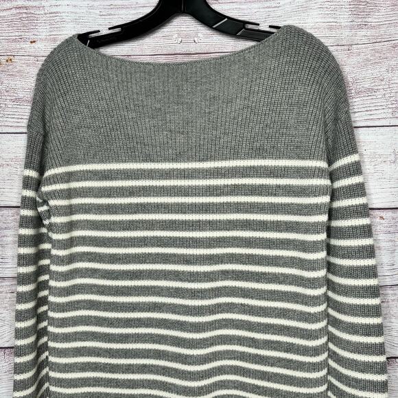 Gap Merino Wool Blend Gray & White Striped Pullover Sweater Size Medium New - Picture 7 of 7